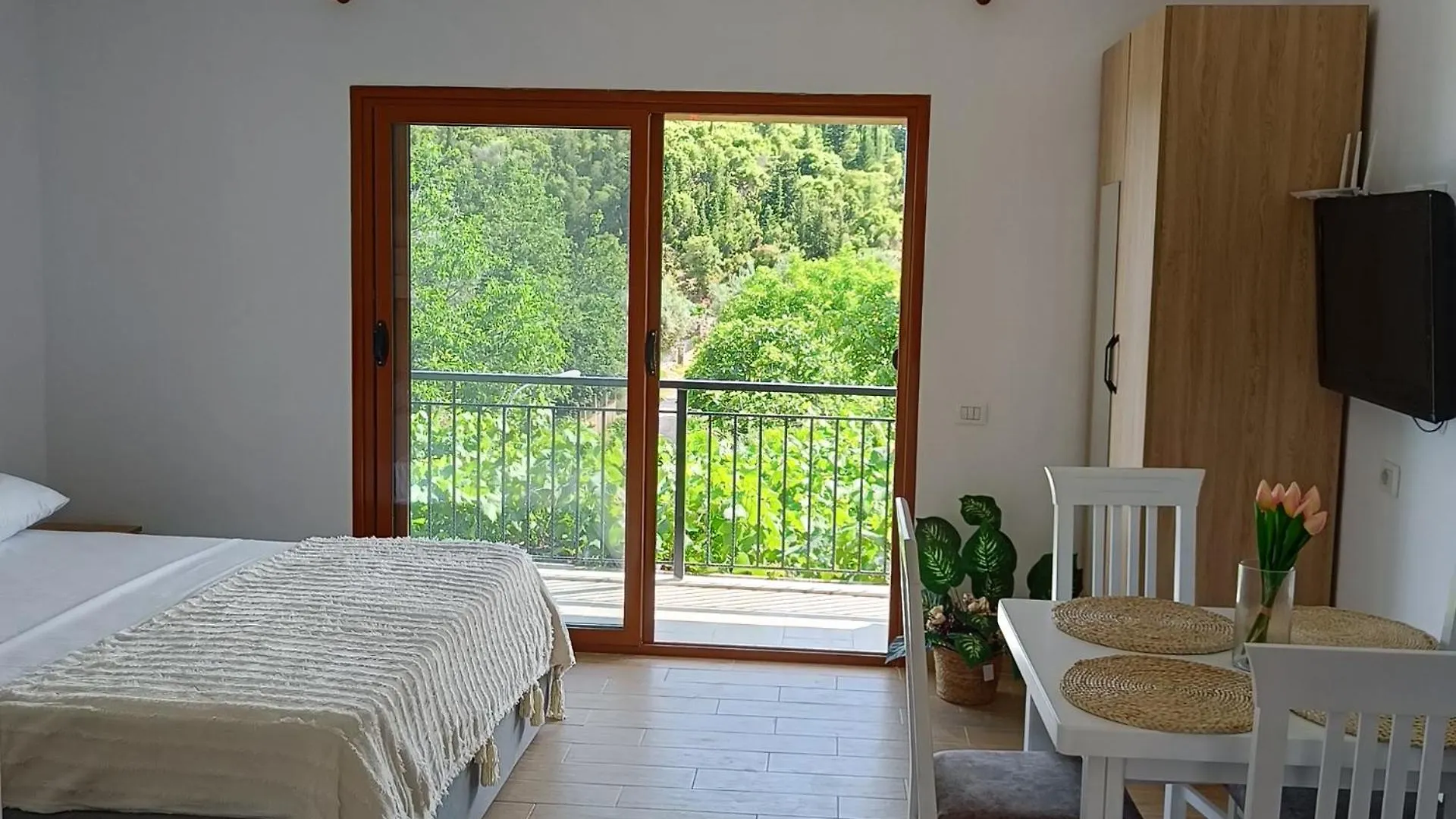 Eva & Resul Apartments Ilias Albania