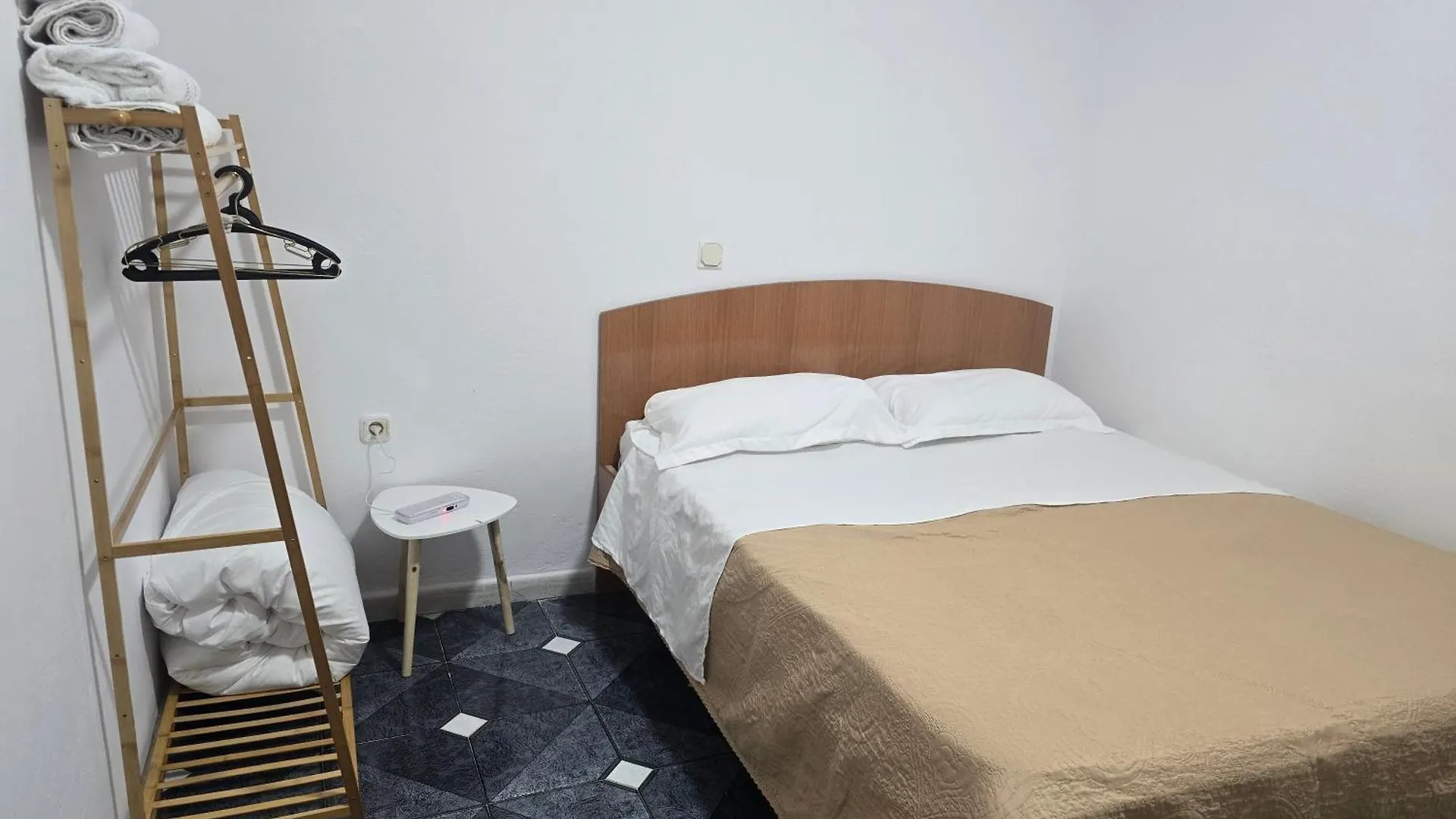 Eva & Resul Apartments Ilias Albanie